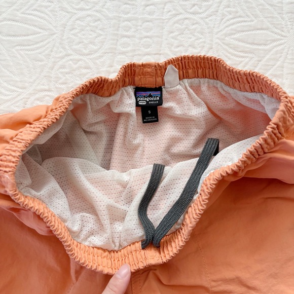 Patagonia Men's Baggies Shorts (5" Inseam), Tigerlily Orange‎ - Picture 3 of 3